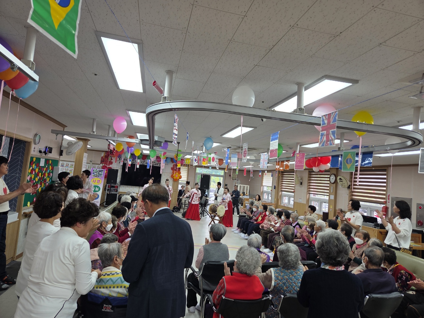 /user/m/miwon/editor/2505/b3e95651bdfda1b1f20015046e97254f_1746758113_2631.jpg 이미지크게보기